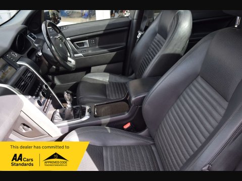 Land Rover Discovery Sport 2.0 Discovery Sport Luxury HSE TD4 4WD 5dr 24