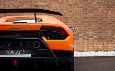 Lamborghini Huracan Performante 23