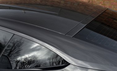 Aston Martin DBS Superleggera 29