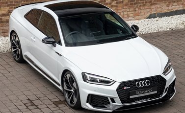 Audi RS5 Coupé 8