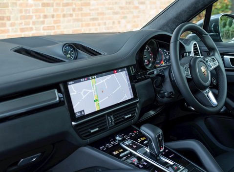 Porsche Cayenne Turbo S E-Hybrid 17