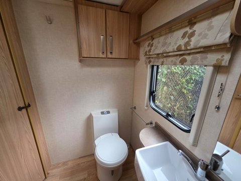 Coachman Pastiche 560/4 21