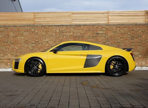 Audi R8 V10 Plus 9