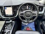 Volvo XC60 2.0 D4 Momentum SUV 5dr Diesel Auto AWD Euro 6 (s/s) (190 ps) 2