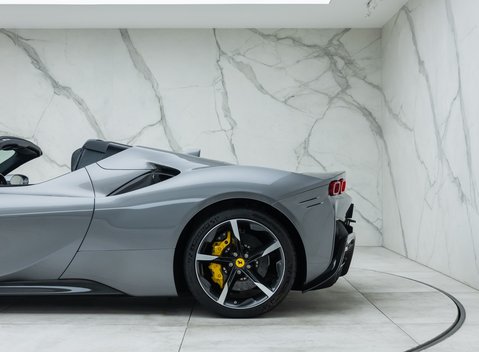 Ferrari SF90 SPIDER 44