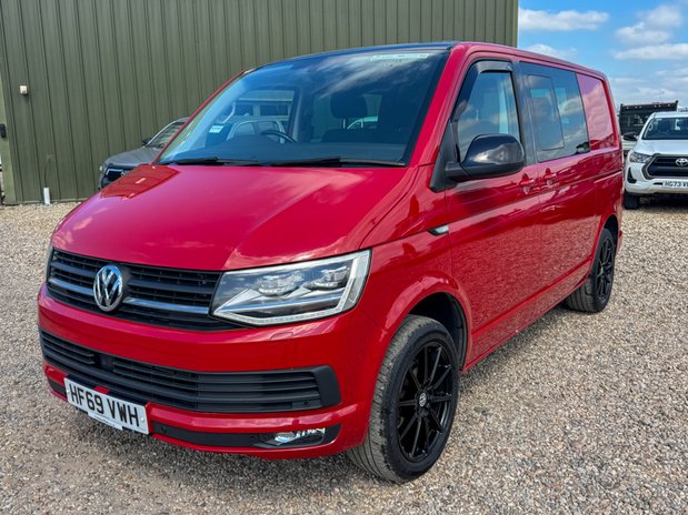 Volkswagen Transporter Crew Cab [SOLD SM] AUTO SWB T30 EDITION 2.0 150ps BMT L1H1 Kombi Air Con 3