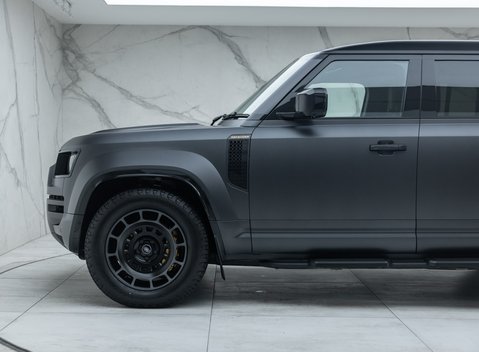 Land Rover Defender OCTA EDITION ONE 48