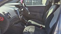 Renault Captur 1.5 dCi ENERGY Iconic SUV 5dr Diesel EDC Euro 6 (s/s) (90 ps) 35