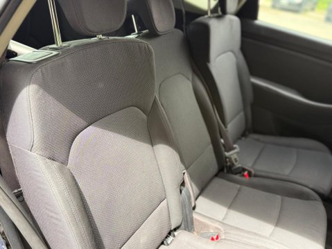 Kia Carens 1.7 CRDi SR7 Euro 6 (s/s) 5dr 10