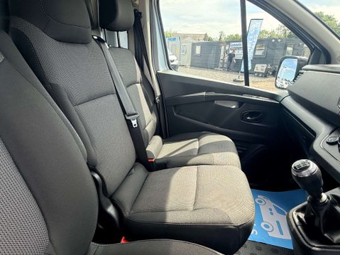 Renault Trafic 2.0 Trafic SL28 Business+ Blue dCi 15