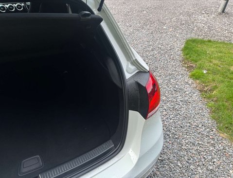 Mercedes-Benz A Class 2.0 AMG A 35 4Matic Auto 4WD 5dr 44