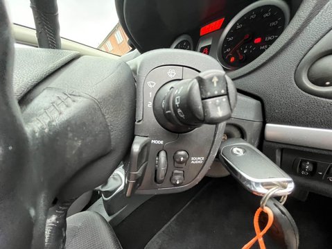 Renault Clio 1.4 16v Dynamique 5dr 35