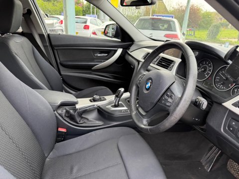BMW 3 Series 2.0 320d ED EfficientDynamics Auto Euro 5 (s/s) 4dr 12