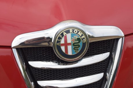 Alfa Romeo GT V6 24V 8