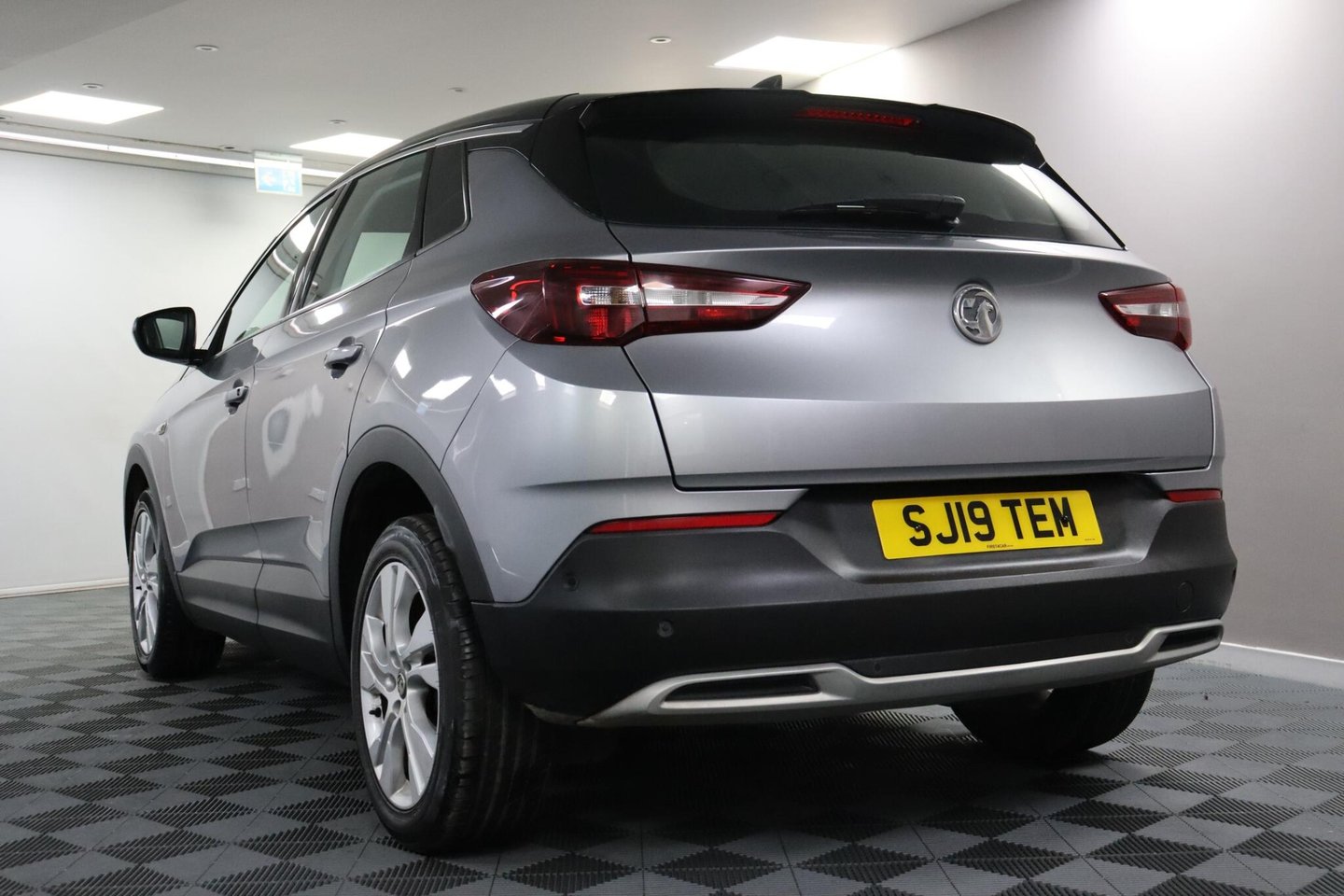 2019 Vauxhall Grandland X — image 17