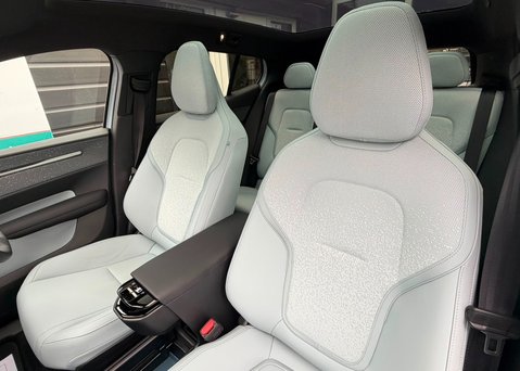 Volvo Ex30 Twin Performance 69kWh Ultra SUV 5dr Electric Auto AWD (428 ps) 21