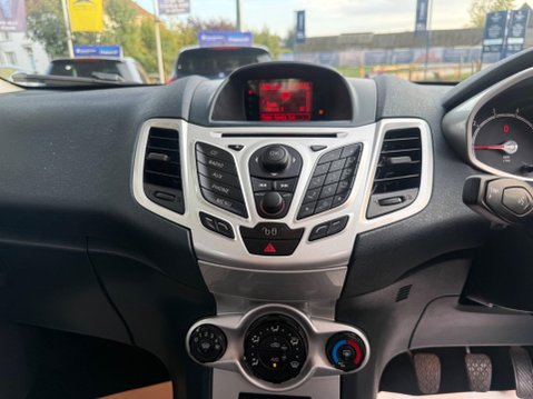 Ford Fiesta 1.25 Zetec 5dr 15