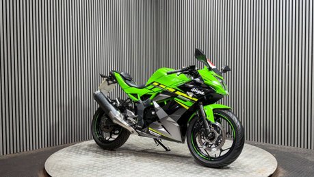 Kawasaki Ninja 2020 ONLY 13K LONG MOT WARRANTY SPORTS BIKE 125CC 2