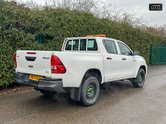 Toyota Hilux Active | 2.4 LT | AC | Sensors | Double Cab | 3