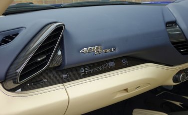 Ferrari 488 Spider 29