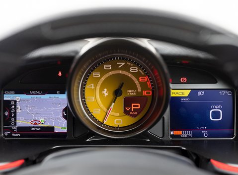 Ferrari 812 Superfast 17