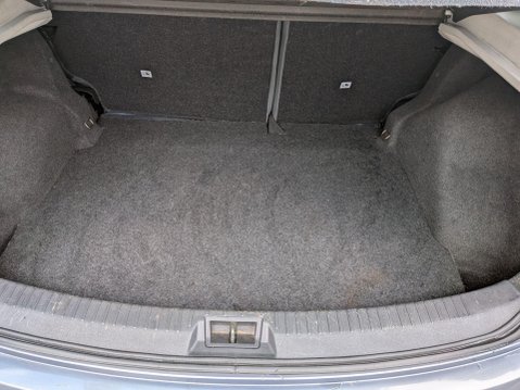 Nissan Qashqai 1.5 dCi Visia 2WD 5dr 13