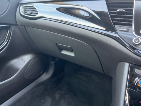 Vauxhall Astra 1.4i Turbo SRi Nav Euro 6 5dr 63