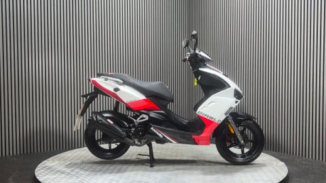 Lexmoto Diablo 2024 ONLY 800 MILES 50CC SCOOTER 1 OWNER LEARNER 1