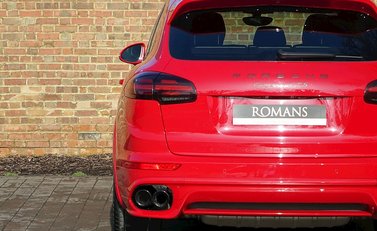 Porsche Cayenne GTS 17