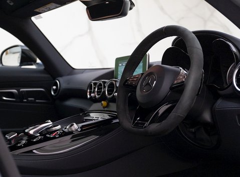 Mercedes-Benz AMG GT R GT R Premium 9