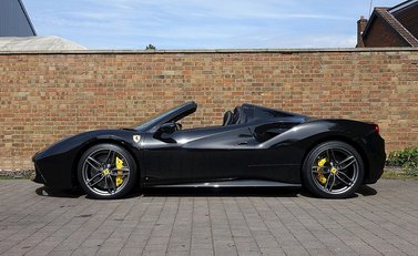 Ferrari 488 Spider 8