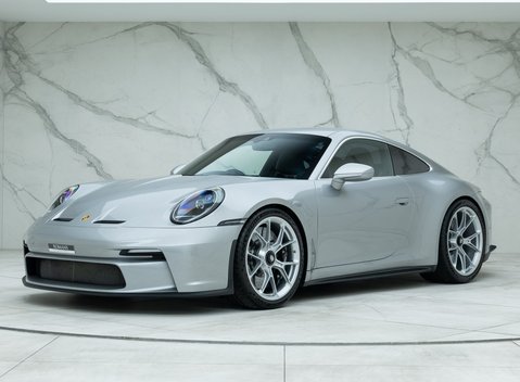 Porsche 911 GT3 Touring (992) 1