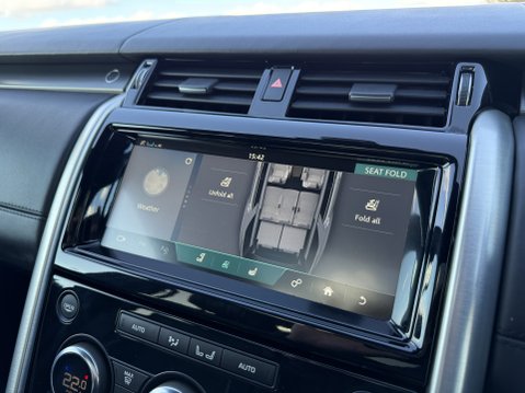 Land Rover Discovery SDV6 HSE LUXURY 52