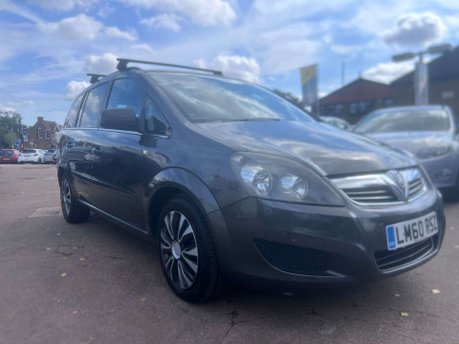 Vauxhall Zafira 1.9 CDTi Exclusiv MPV 5dr Diesel Auto Euro 4 (120 ps)