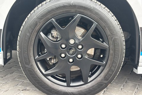Ford Transit Custom 320 L1 Sport 170 ps Automatic AWD DCIV with Tailgate 38