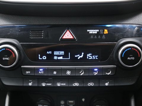 Hyundai TUCSON 1.6 GDi Premium Euro 6 (s/s) 5dr 17