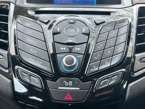 Ford Fiesta ZETEC 26