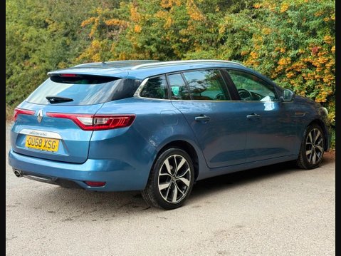 Renault Megane 1.5 Blue dCi Iconic Sport Tourer Euro 6 (s/s) 5dr 9