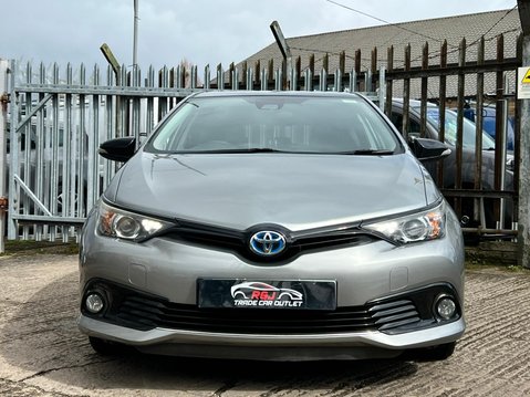 Toyota Auris VVT-I GB25 7
