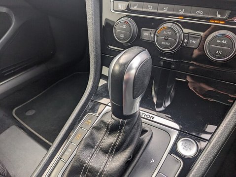 Volkswagen Golf R TSI 4MOTION DSG 29