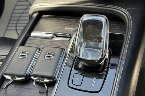 Volvo XC90 B5 INSCRIPTION PRO AWD -B&W -XENIUM PK -PAN ROOF -22S -SURROUND CAMERAS 52