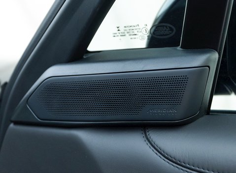 Land Rover Range Rover P530 SV 23