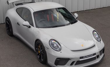 Porsche 911 GT3 (991.2) 8