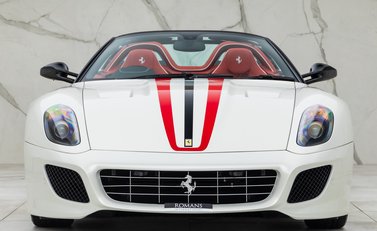 Ferrari 599 SA Aperta 10