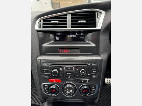 Citroen DS4 2.0 HDi DStyle Hatchback 5dr Diesel Auto Euro 5 (160 ps) 42