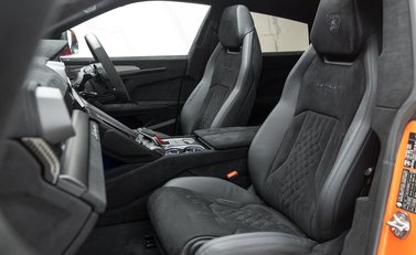 Lamborghini Urus PERFORMANTE 24