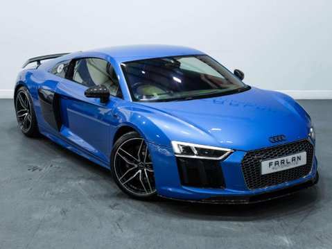 Audi R8 5.2 FSI V10 Coupe 2dr Petrol S Tronic quattro Euro 6 (s/s) (540 ps) 8
