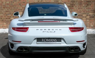 Porsche 911 (991) Turbo S 5