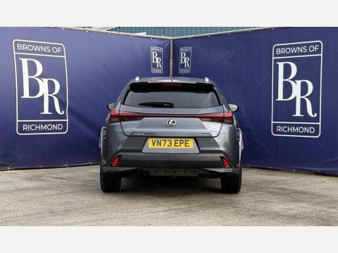 Lexus Ux 2.0 250h Takumi SUV 5dr Petrol Hybrid E-CVT Euro 6 (s/s) (184 ps) 5