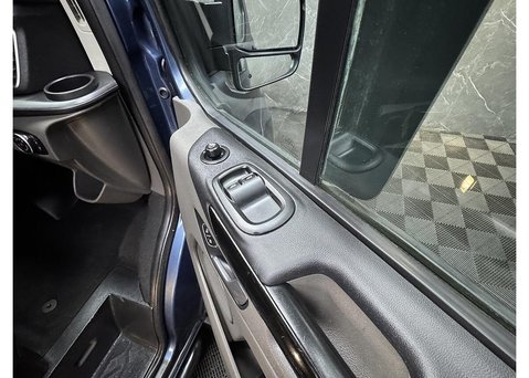 Ford Transit Custom 2.0 300 EcoBlue Limited Crew Van Double Cab 5dr Diesel Manual L1 H1 Euro 6 31